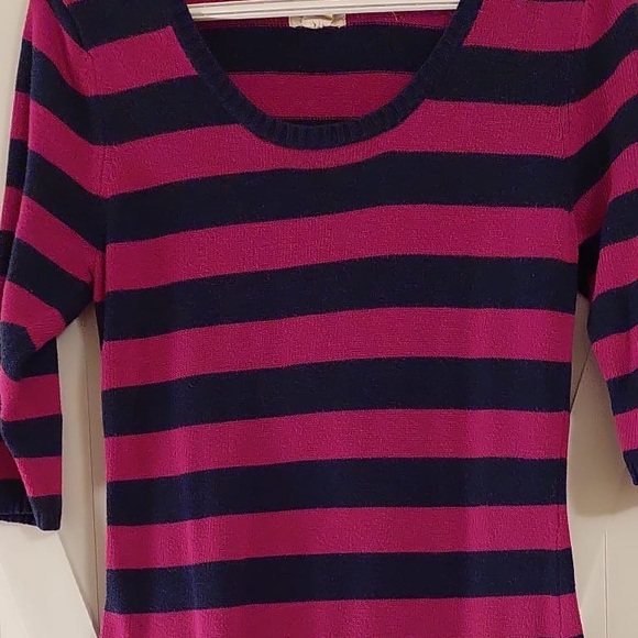 Levi’s sweater and dress - Picture 3 of 4